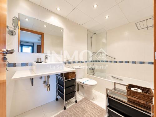 Moderno apartamento con piscina y parking 162B - INMO22