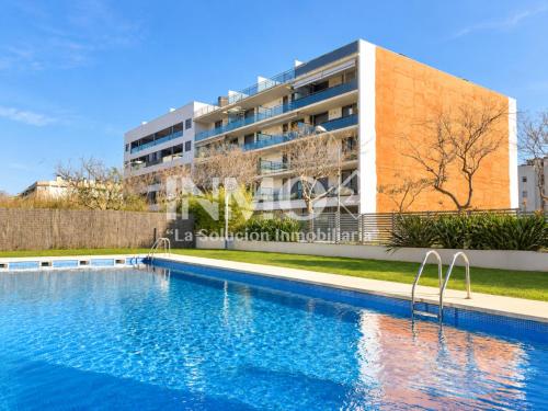 Moderno apartamento con piscina y parking 162B - INMO22
