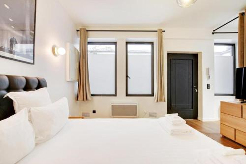 Beautiful flat rue Saint-Honore