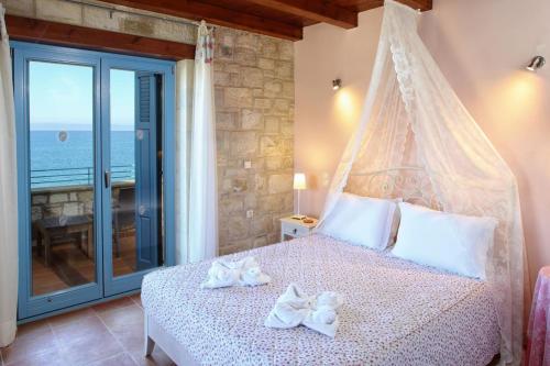 Beachfront villa Aqua Marine with private pool,ping-pong & BBQ