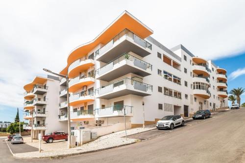 Casa da Galé | Meia Praia, Balcony & AC