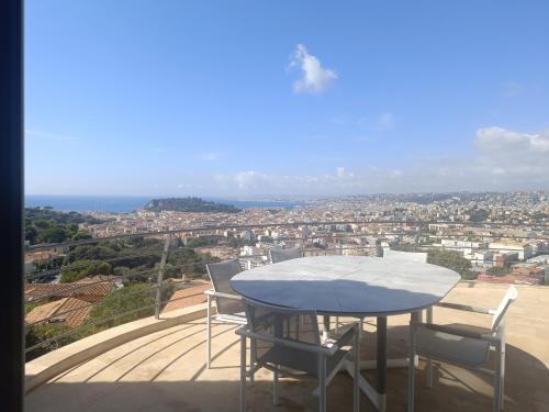 MONT BORON - NICE - Splendide villa d'architecte vue panoramique