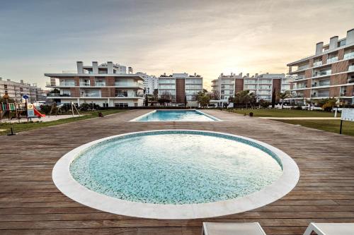 Relaxing Pool Stay in Albufeira Private Terrace
