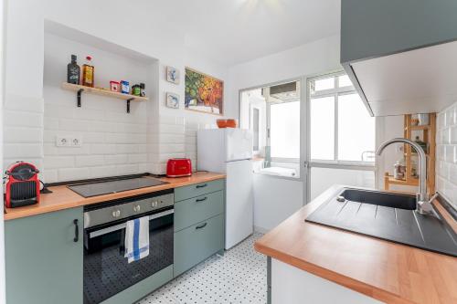 Charming 2 bed in old town Fuengirola - Pass the Keys