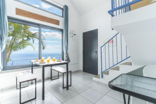 Casa Hui Nosso Jardim by Atlantic Holiday