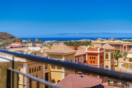 Heated Pool & Ocean Views Los Cristianos