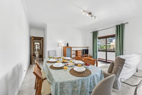 Casa Oliveira 31 | Central Lagos Apartment