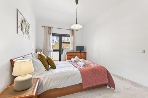 Casa Oliveira 31 | Central Lagos Apartment