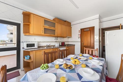 Casa Oliveira 31 | Central Lagos Apartment