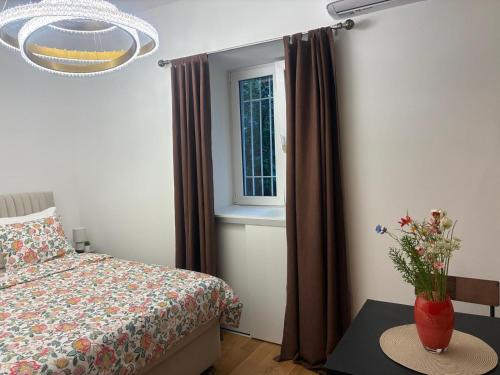 Baby apartment in city center with garden