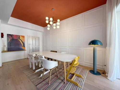 Elizabeth Pentahouse, Charmy Apartment in Milan