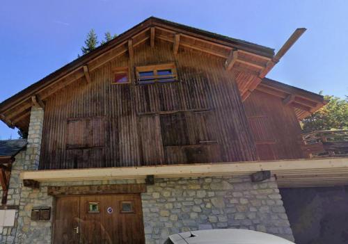 magnifique chalet au centre -Ax33