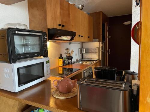L'Arc-en-Ciel-1 Appartement sur les hauteurs du Mottaret avec accès aux pistes