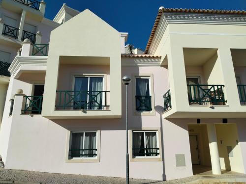 Duplex em Sesimbra com Piscina