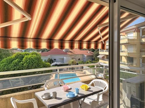 1547 Privilege - 4 pers wifi vue mer piscine garage