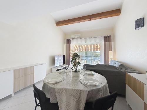 1547 Privilege - 4 pers wifi vue mer piscine garage