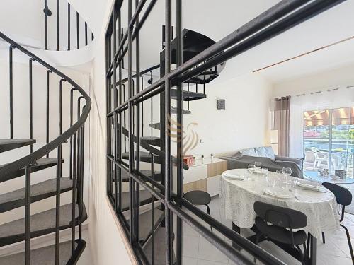 1547 Privilege - 4 pers wifi vue mer piscine garage