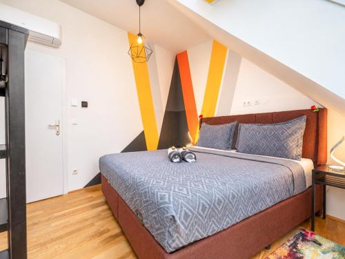Balcony Apartment for 4 near Naschmarkt & U4 Metro