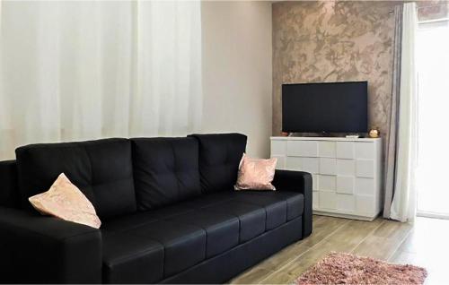 1 Bedroom Nice Apartment In Cavtat