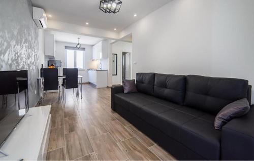 Amazing Apartment In Cavtat With Swimming Pool