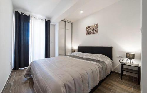 Amazing Apartment In Cavtat With Swimming Pool