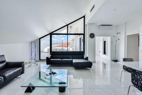 Luxury Penthouse 120mÂ² in the heart of Cannes