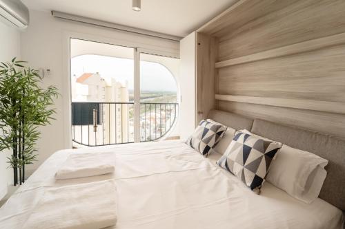 WELCS ESTUDIO 486 EMP cerca del mar