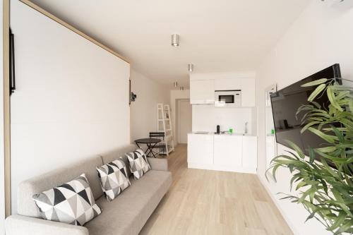 WELCS ESTUDIO 486 EMP cerca del mar