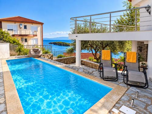 Villa Seaside View Complex with Shared pool