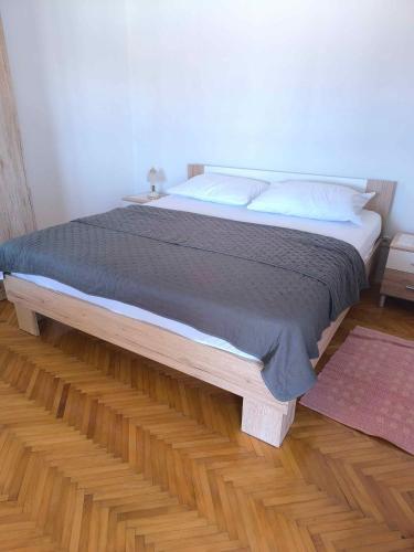 Apartment in Novi Vinodolski 15333