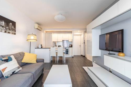 Nice apartment with balcony - Center Cannes 1BR 4p