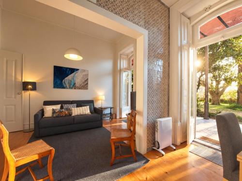 Lisbon Hideaway with private sunny Garden