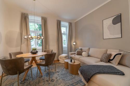 josef's home I Premium Apartment I modern & urban