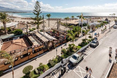 310 Puerto Banus Front Line Panoramic Sea View
