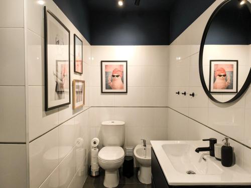 2-bedroom apartment with pool and parking in Olhão