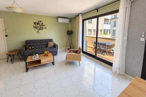 CLIM - 1 ch 1 sdb - Terrasse & Parking privé