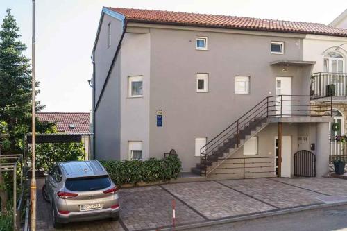 House and Apt. in Dramalj 54577