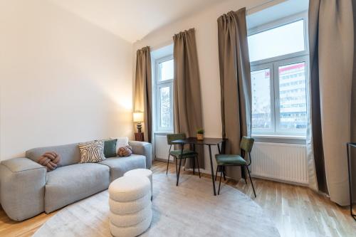 josef's home I Comfort Studio I Metro Access