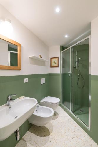 Modern frescoed apartment