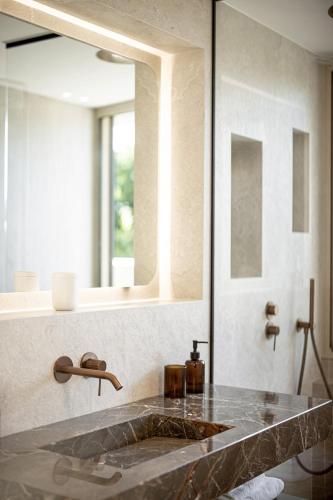 FRGK Appartement luxe vue mer Cap dAntibes