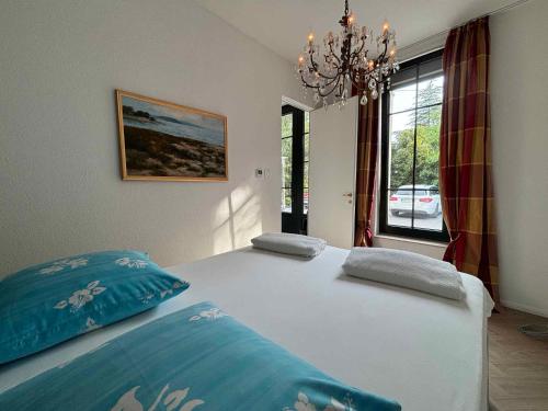 Apartment Beachfront in Dramalj 58158