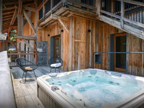 Chalet Plume - OVO Network