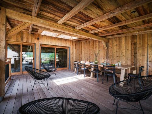 Chalet Plume - OVO Network