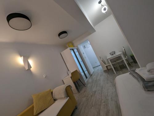 Cozy Downtown Condo