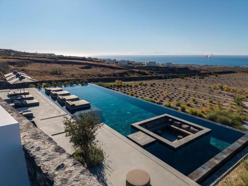 Greek Charisma Estate