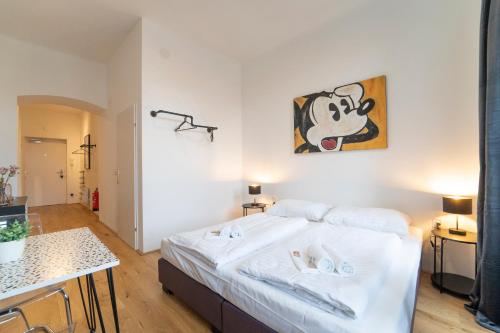 josef's home I Mickey Mouse Apartment