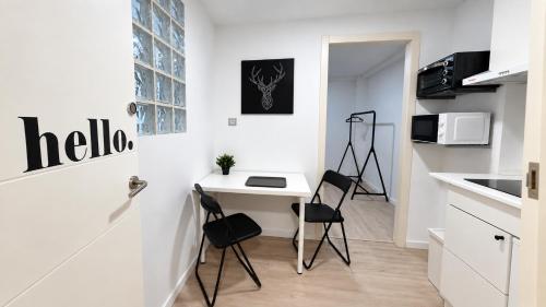 Miniestudio close centre