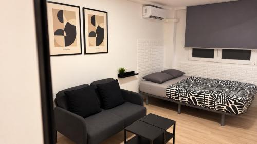 Miniestudio close centre