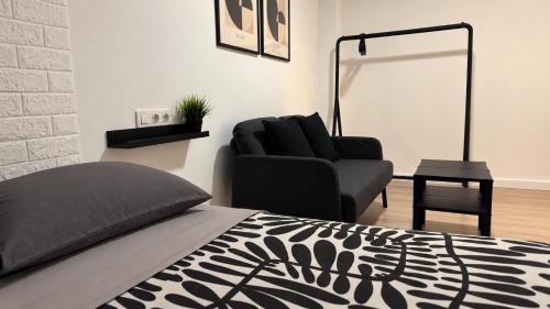 Miniestudio close centre