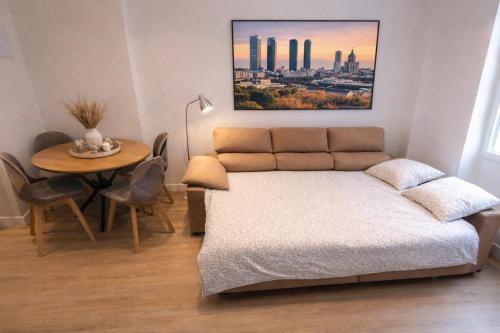 Modern Apartment with Terrace near the Center